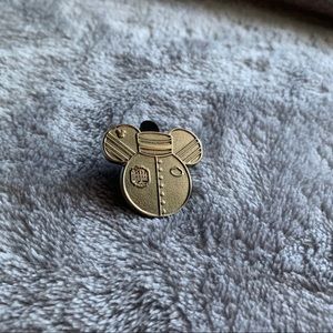 Cast Member Tower of Terror Pin